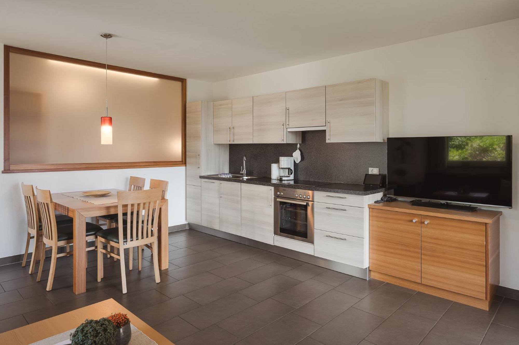 Hotel - Appartements Schmied Hans 4*